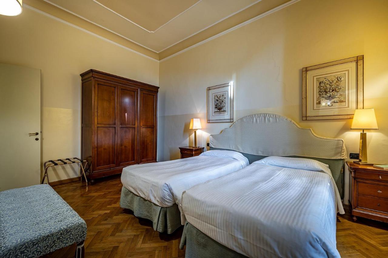 Palazzo Gamba Apartments Al Duomo Firenze Bagian luar foto