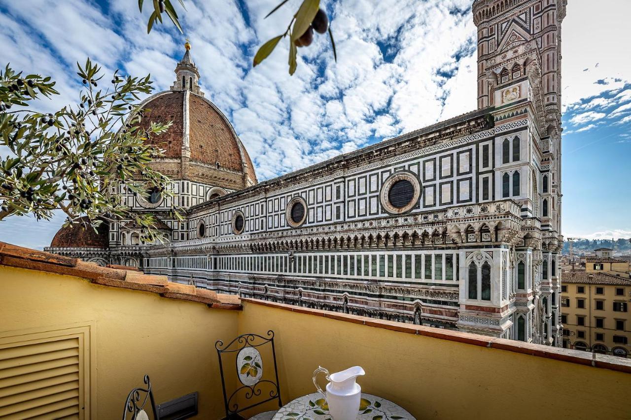 Palazzo Gamba Apartments Al Duomo Firenze Bagian luar foto