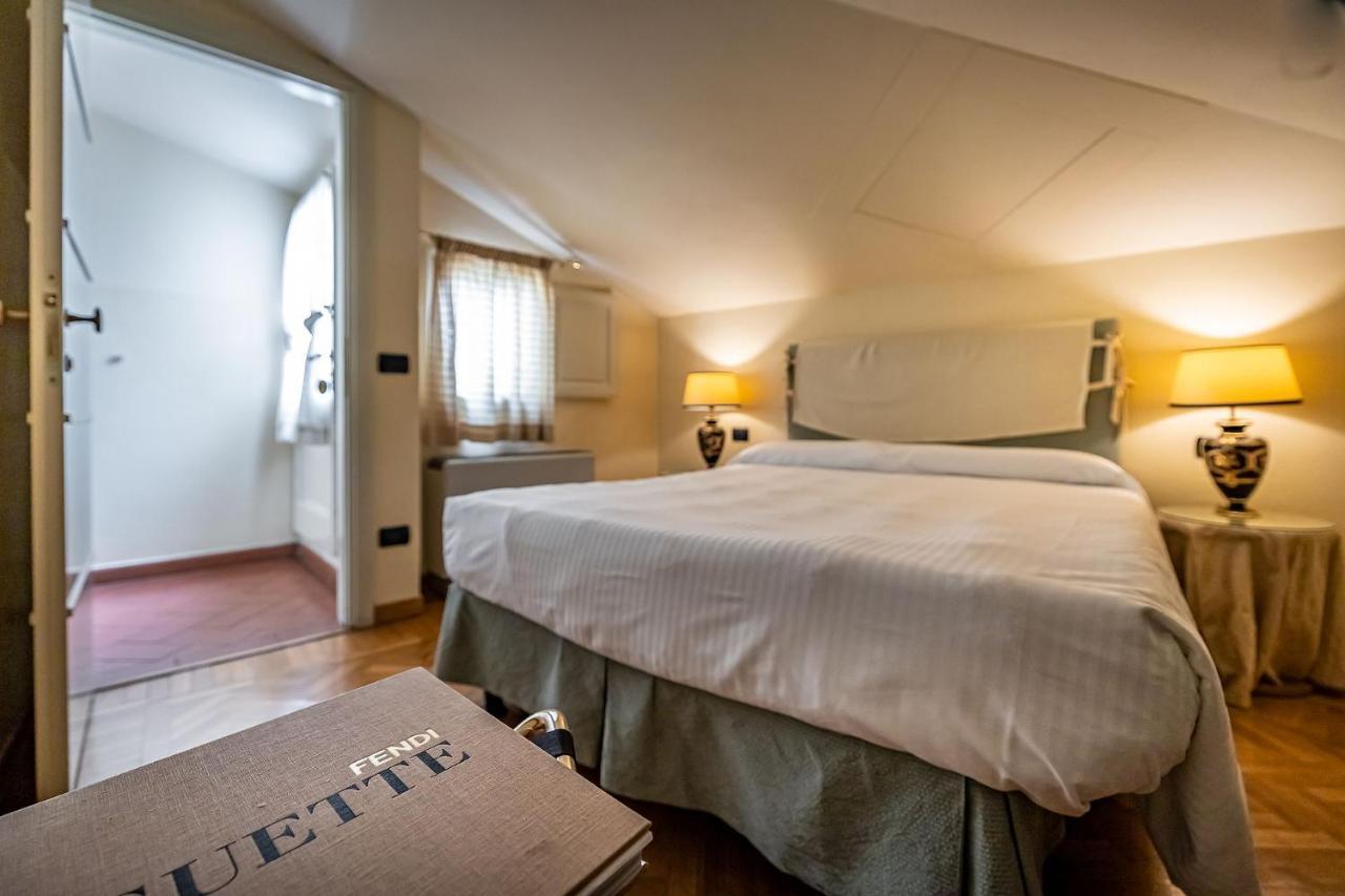 Palazzo Gamba Apartments Al Duomo Firenze Bagian luar foto