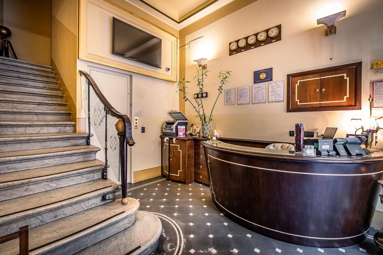 Palazzo Gamba Apartments Al Duomo Firenze Bagian luar foto