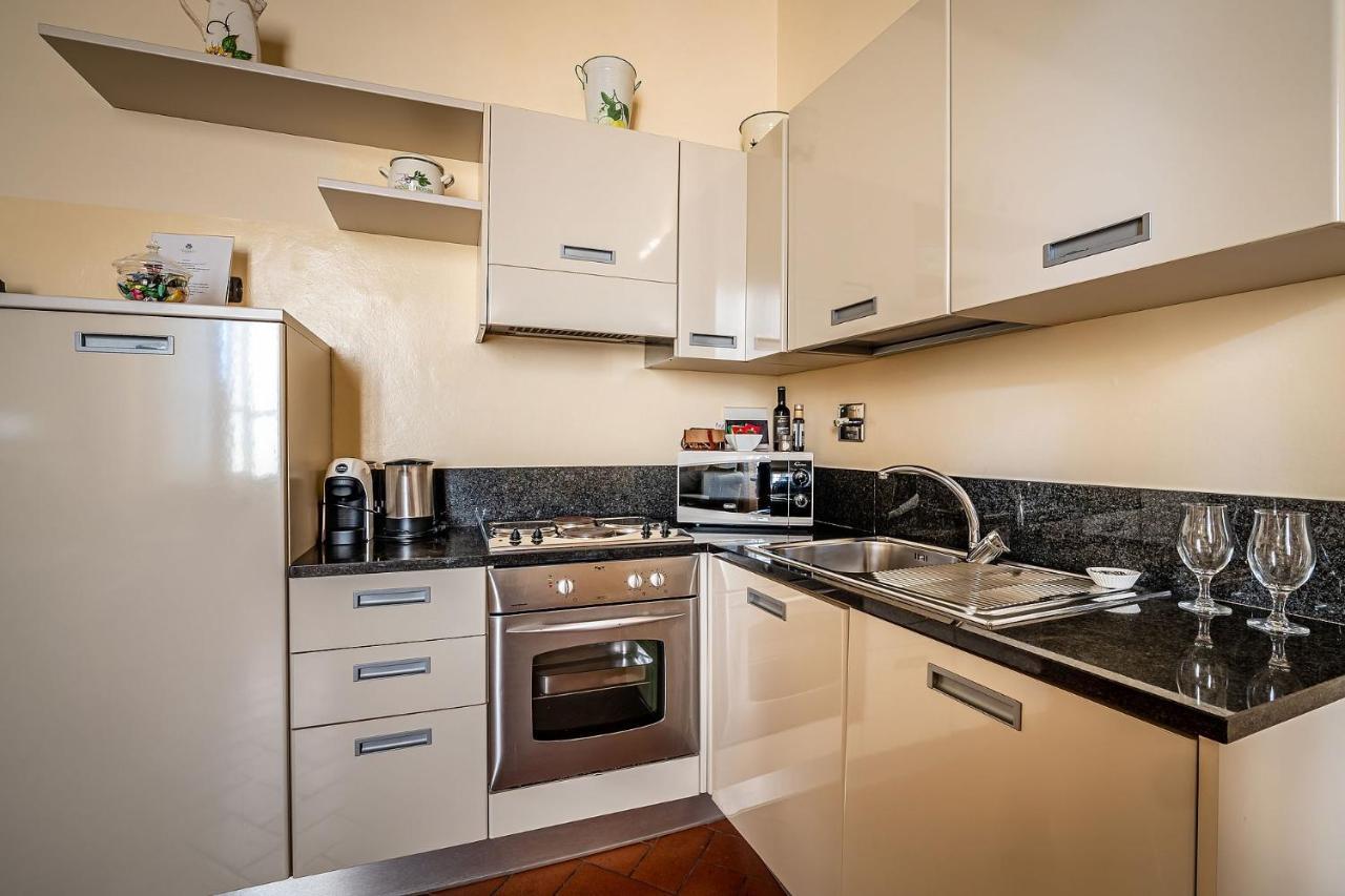 Palazzo Gamba Apartments Al Duomo Firenze Bagian luar foto