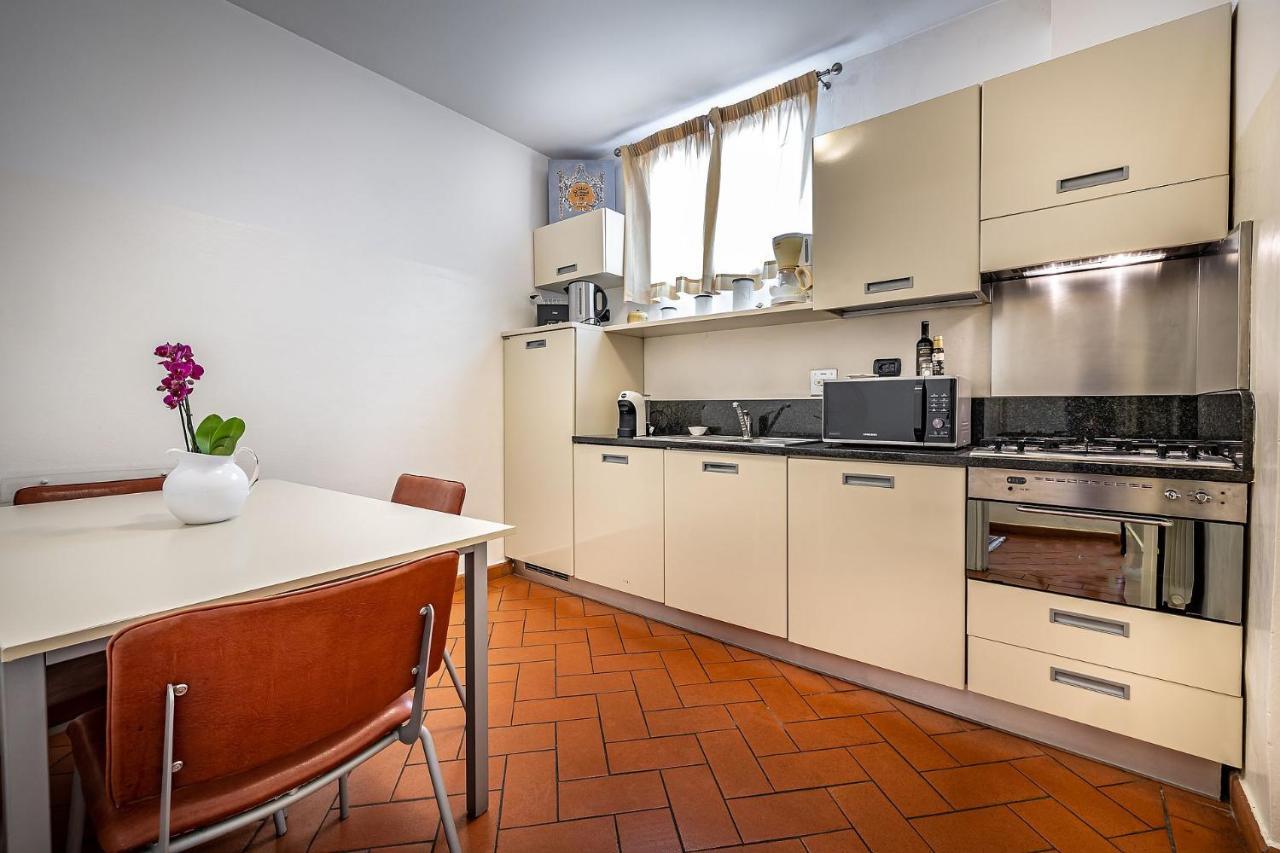 Palazzo Gamba Apartments Al Duomo Firenze Bagian luar foto