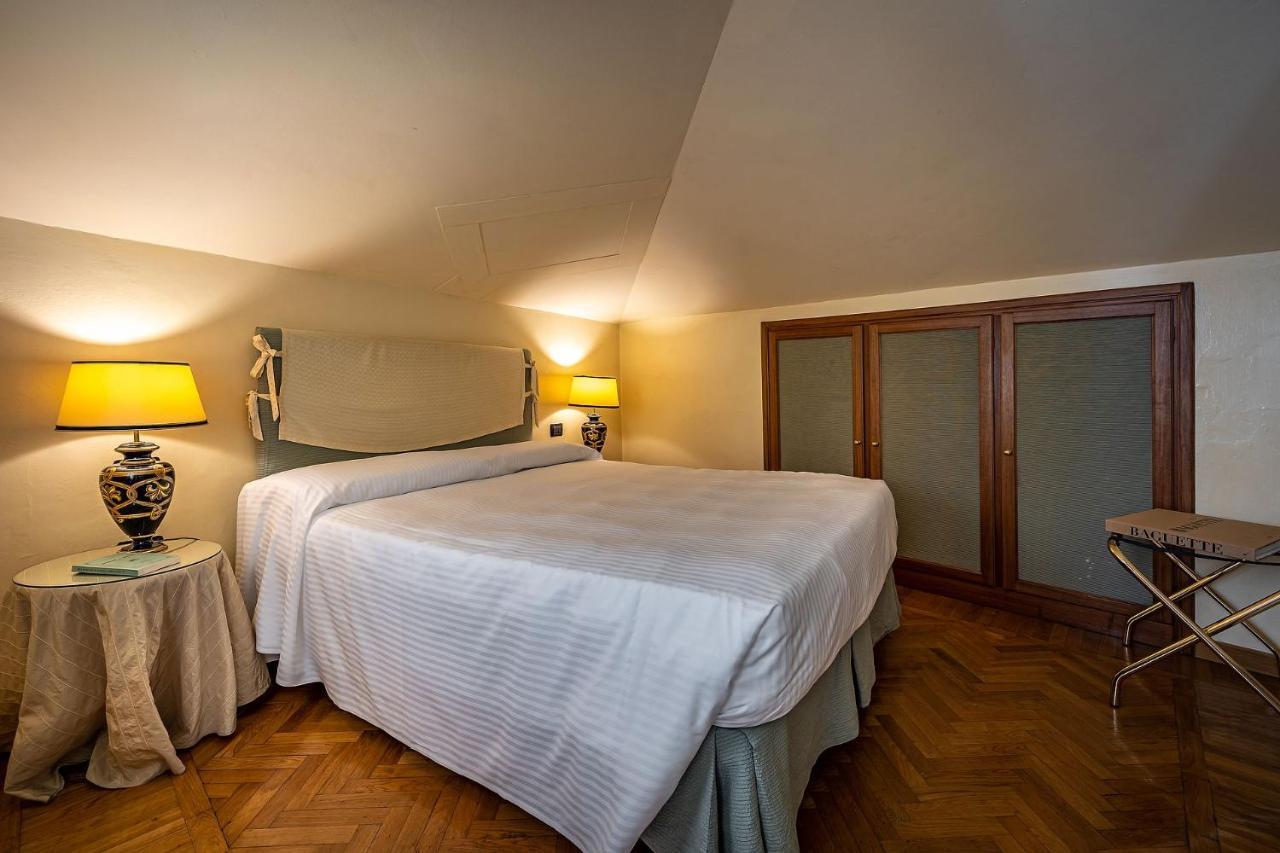 Palazzo Gamba Apartments Al Duomo Firenze Bagian luar foto