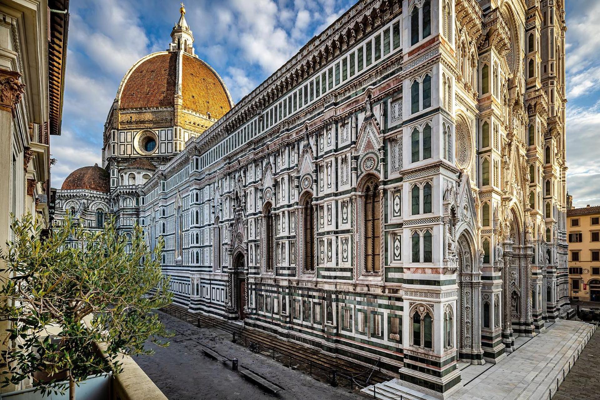 Palazzo Gamba Apartments Al Duomo Firenze Bagian luar foto