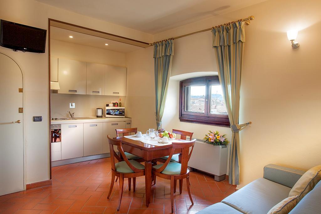 Palazzo Gamba Apartments Al Duomo Firenze Bagian luar foto