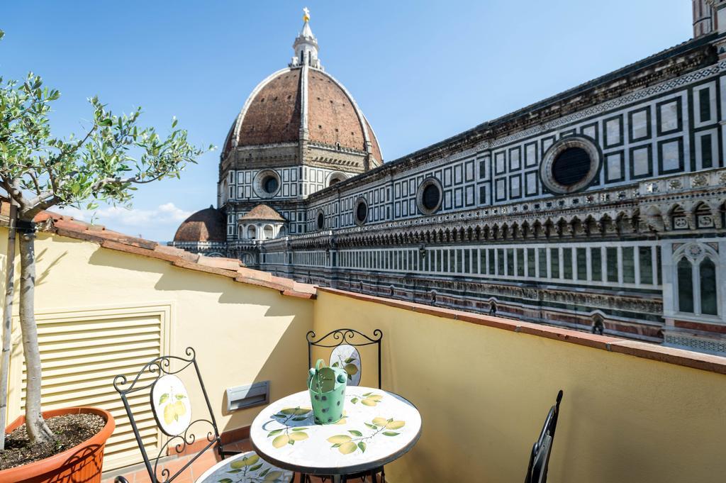 Palazzo Gamba Apartments Al Duomo Firenze Bagian luar foto